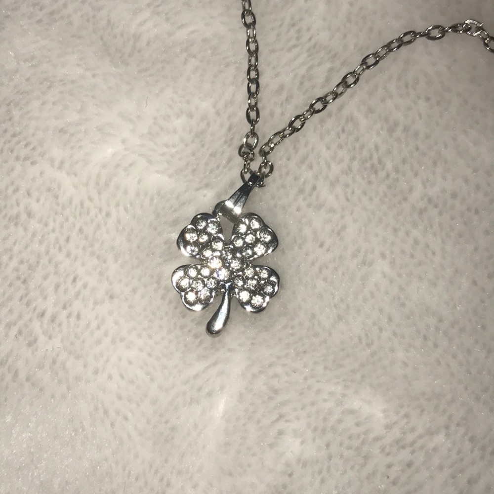 4 Leaf Clover